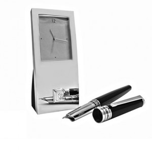 Набор: ручка перьевая и часы "Pierre Cardin" PR2606