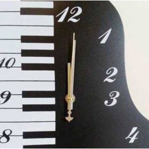 Годинник на стіну у формі Роялю