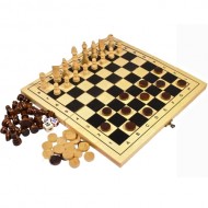 Набор из игр: шашки,шахматы, нарды.