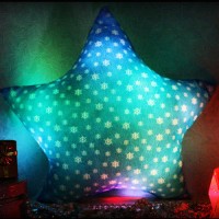 Новогодняя светящаяся подушка «Звездочка», zirka,  - Купить в интернет-магазине Darilka.com.ua